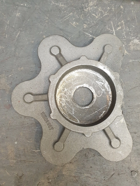 Odlitky - tvárná litina - strojní formování